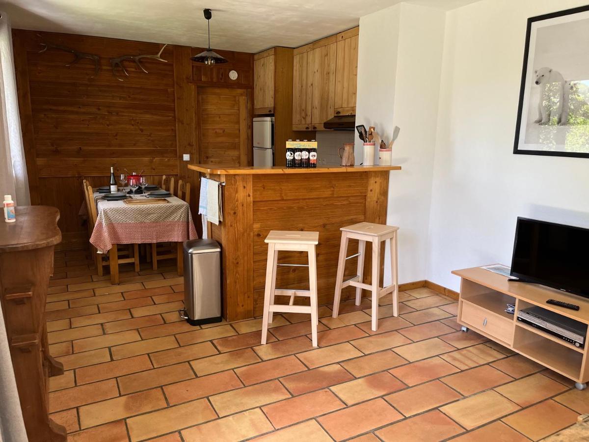 Appartement Rez De Jardin, 2 Chambres/ 4 Personnes, Garage. Briançon Exteriör bild